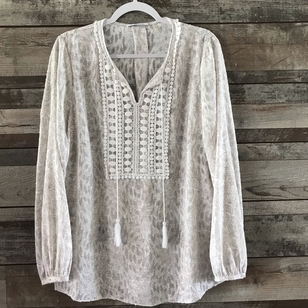 Tahari tan white flowy top front tie Lg.